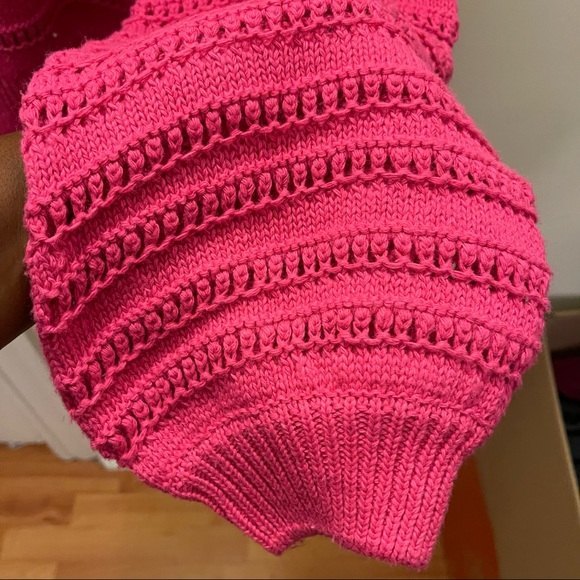 Willow and Clay Sweater. OPEN WEAVE STRIPE SWEATER IN MAGENTA 50% Cotton - Picture 3 of 7
